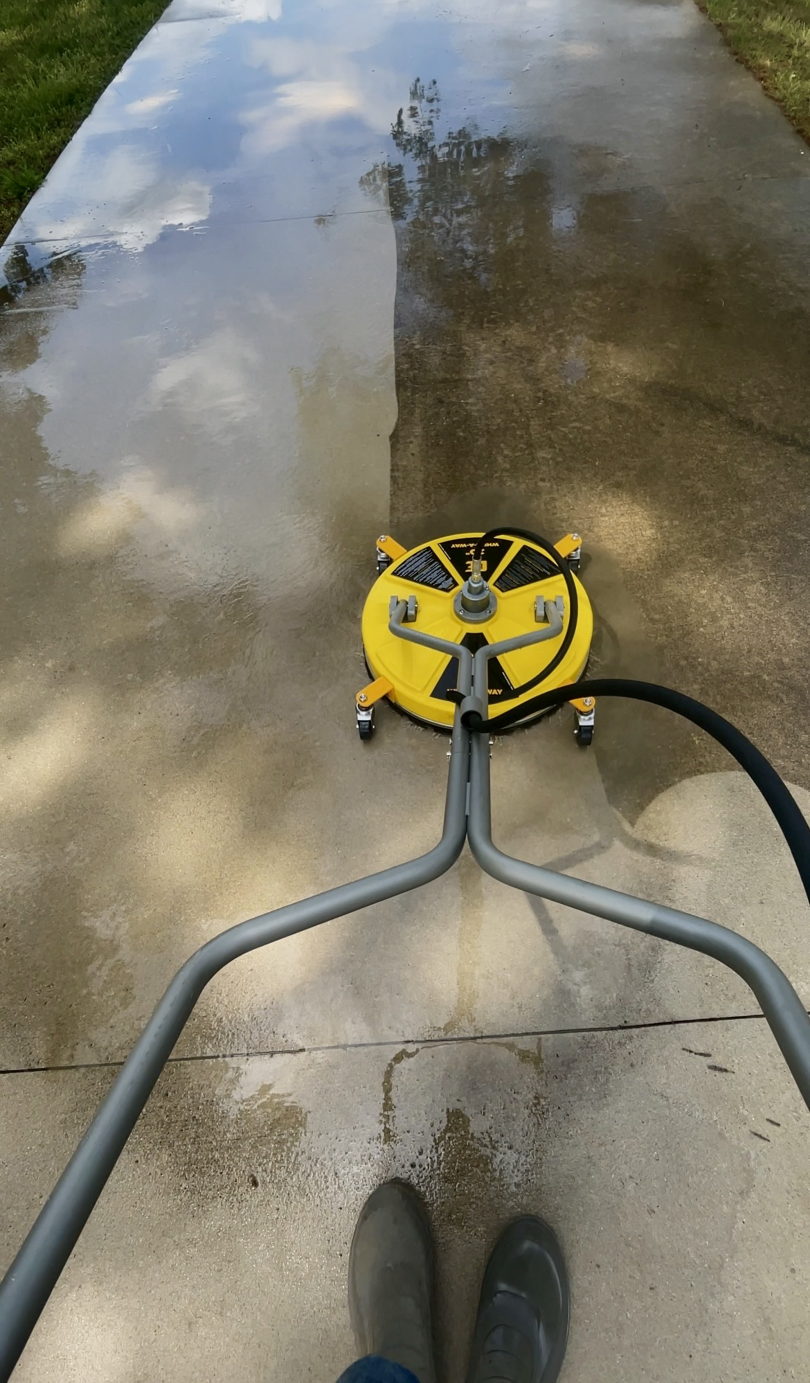 Driveway Cleaning in Mebane NC by Steinbicker Pressure Washing